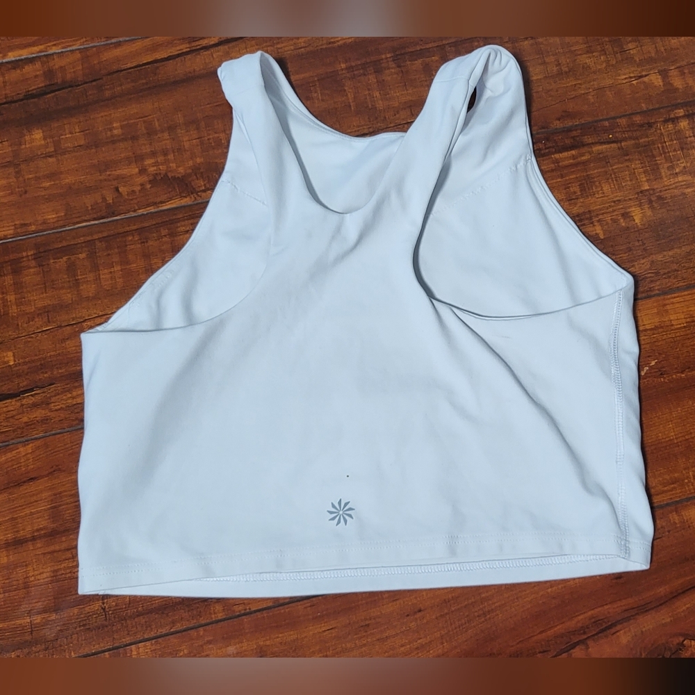 Athleta sports top. Cropped.   XS - Picture 4 of 6